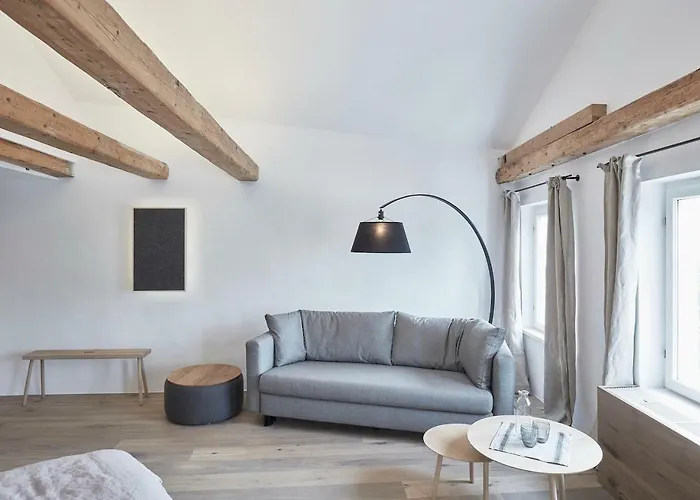 Faktorei מלון 2*